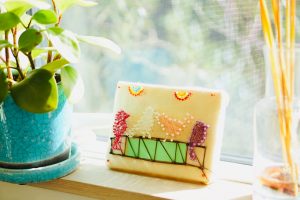 まち針ストリングアートで作る窓辺に集まる小鳥たち(*^^*) 穏やかな朝と夕方を知らせてくれます