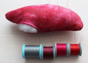 手芸道具あれこれ　No.２　縫い糸 その３　～ どの色の糸を買えばいいの ～　
